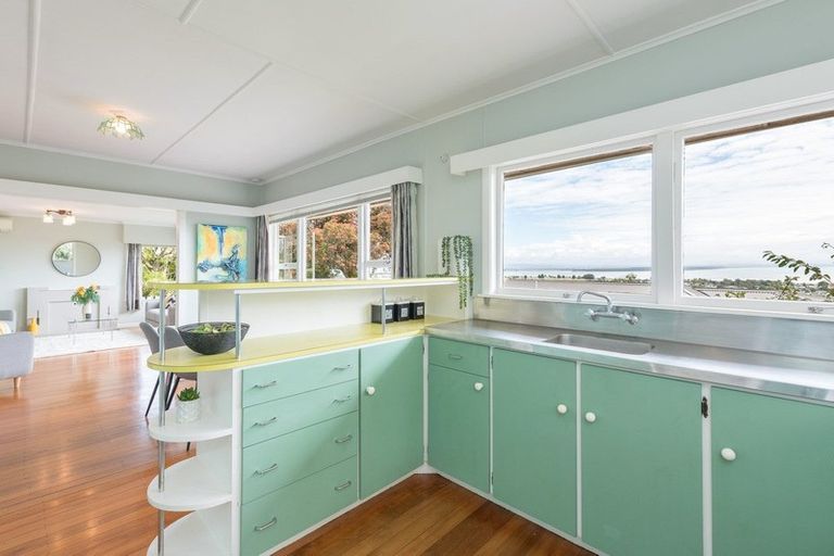 Photo of property in 19 Rangiora Terrace, Tahunanui, Nelson, 7011