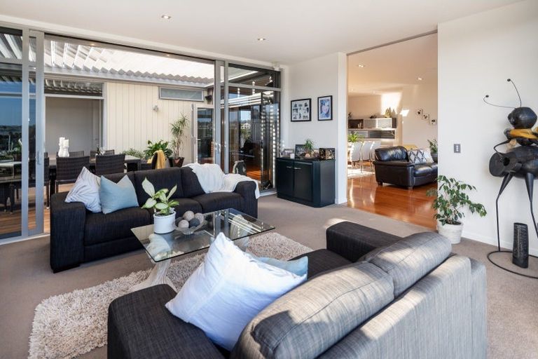 Photo of property in 81 Pine Harbour Parade, Beachlands, Auckland, 2018