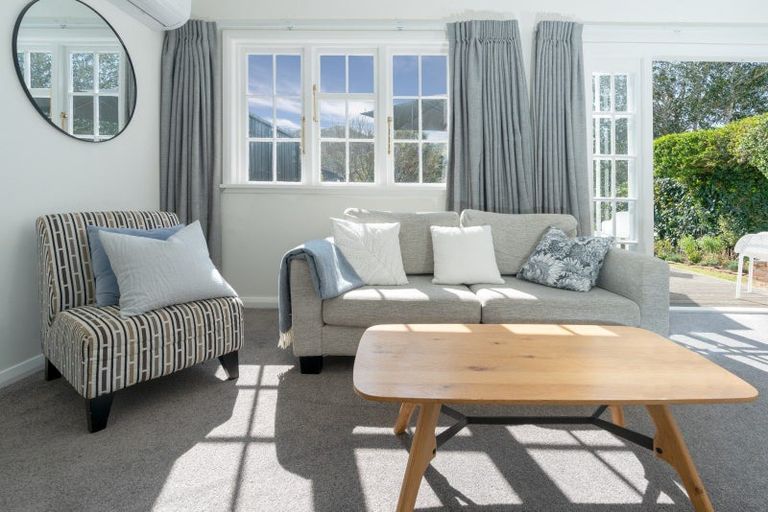 Photo of property in 374 Karori Road, Karori, Wellington, 6012