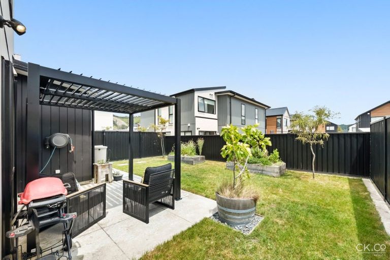 Photo of property in 7 Mawai Hakona Drive, Wallaceville, Upper Hutt, 5018