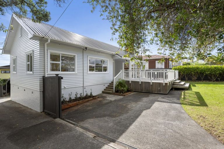 Photo of property in 2/159 Mokoia Road, Birkenhead, Auckland, 0626