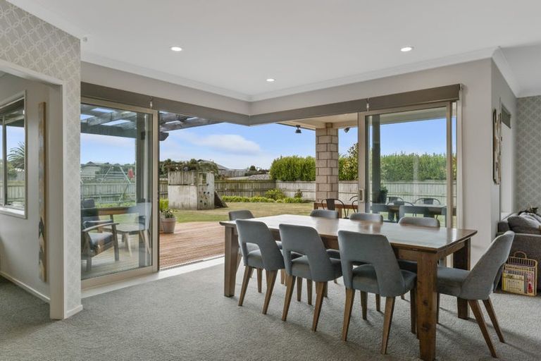 Photo of property in 20 Larlin Drive, Hawera, 4675