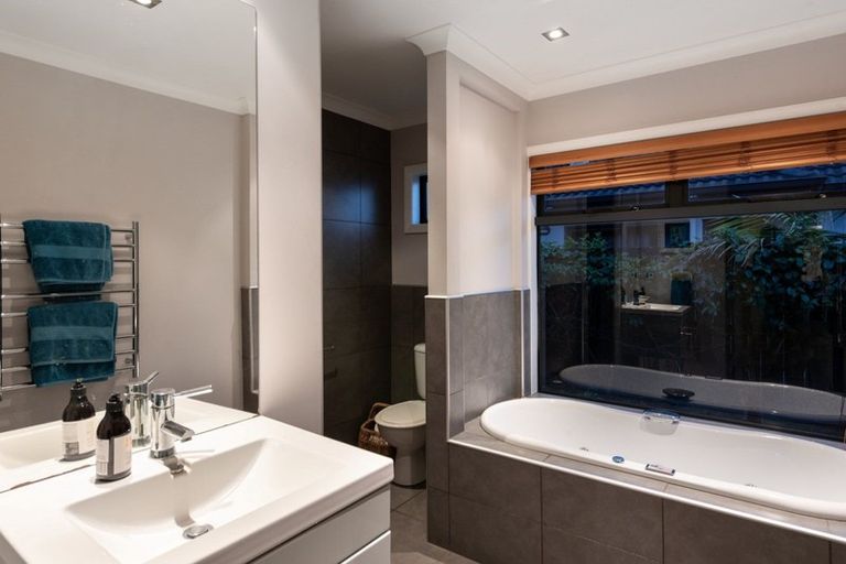 Photo of property in 618 Gloucester Road, Papamoa Beach, Papamoa, 3118