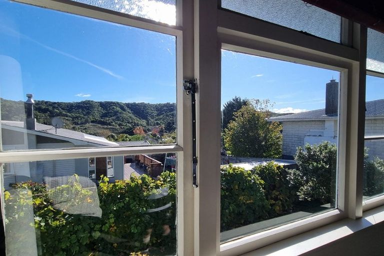 Photo of property in 14 Lincoln Street, Picton, 7220