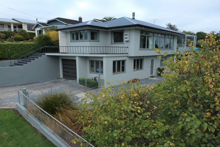 Photo of property in 6 Solway Street, Holmes Hill, Oamaru, 9401