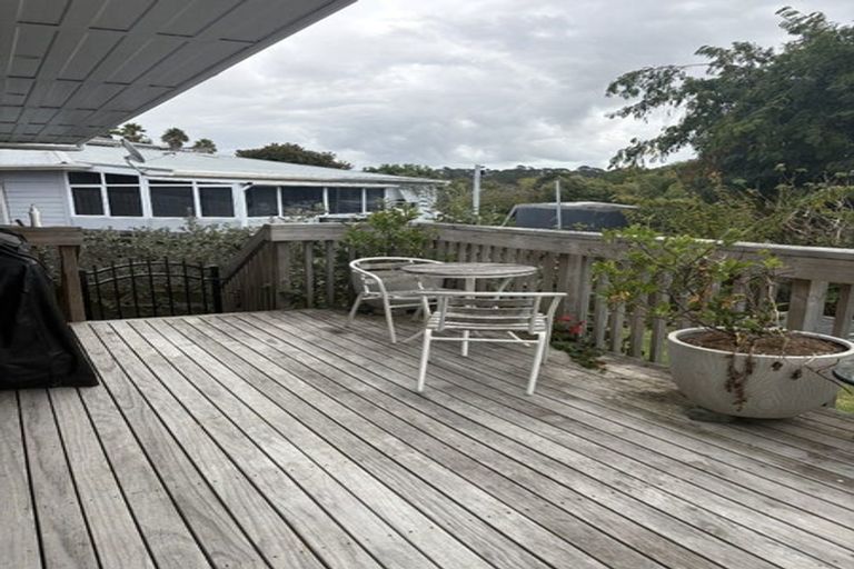 Photo of property in 17b Scott Road, Stanmore Bay, Whangaparaoa, 0932