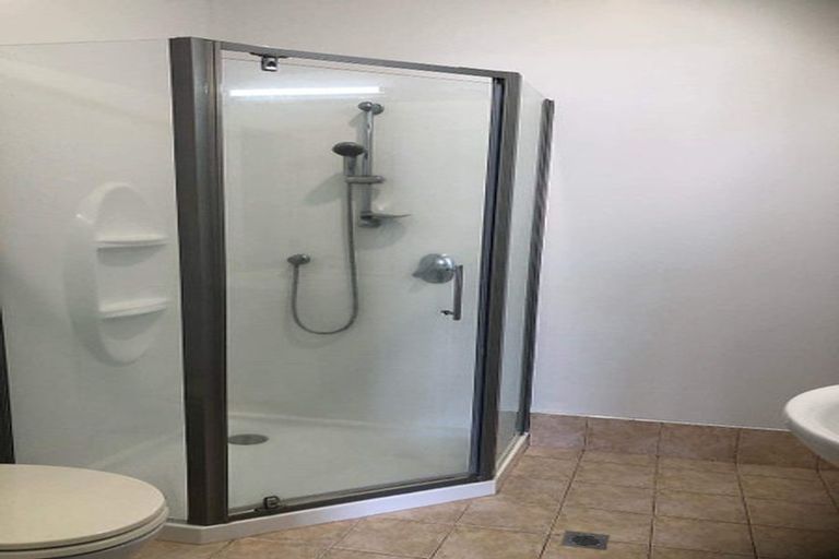 Photo of property in 4/44 Carlos Drive, Flat Bush, Auckland, 2016