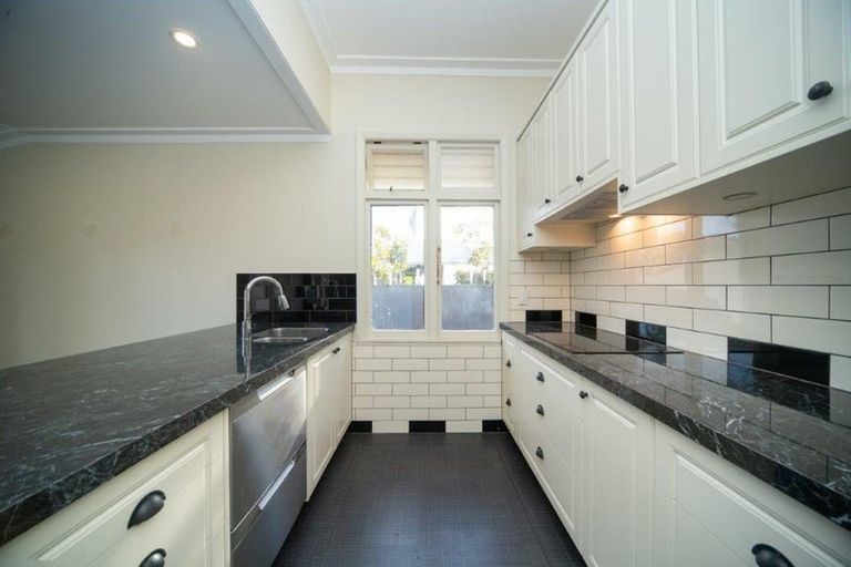 Photo of property in 19 Alan Street, Palmerston North, 4414