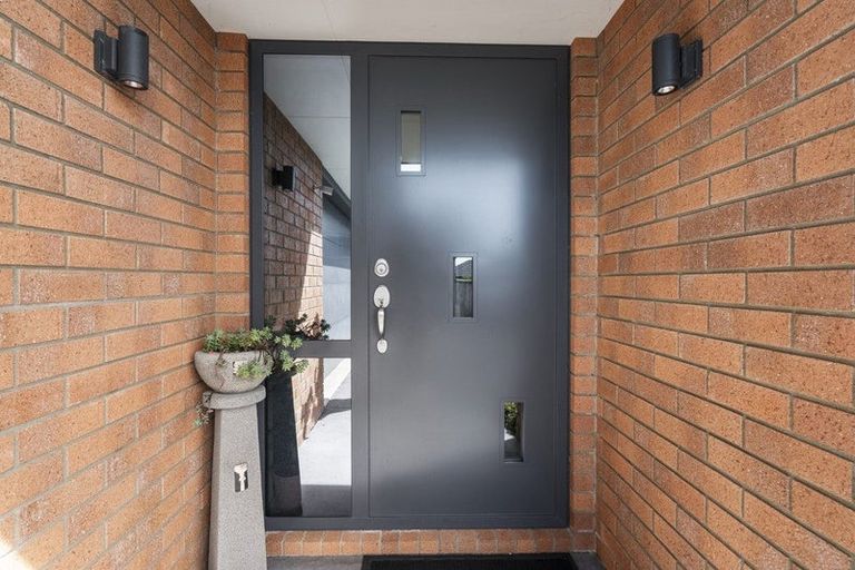 Photo of property in 9 Huetu Place, Bell Block, New Plymouth, 4312