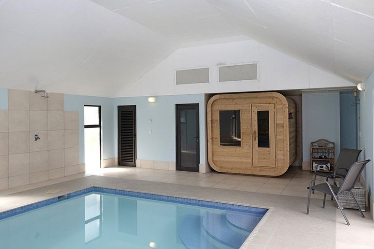 Photo of property in 12 Taunton Green, Papanui, Christchurch, 8052