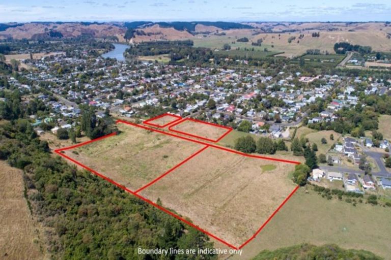 Photo of property in 43 Cumbrae Place, Aramoho, Wanganui, 4500