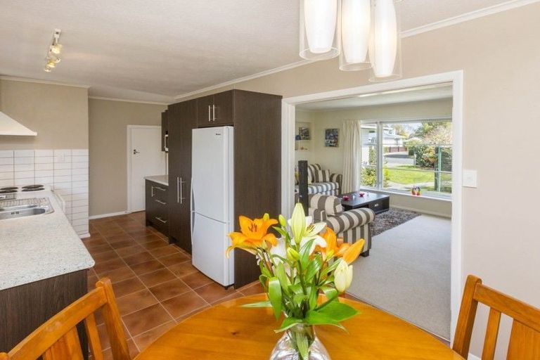 Photo of property in 24 Routley Crescent, Elderslea, Upper Hutt, 5018