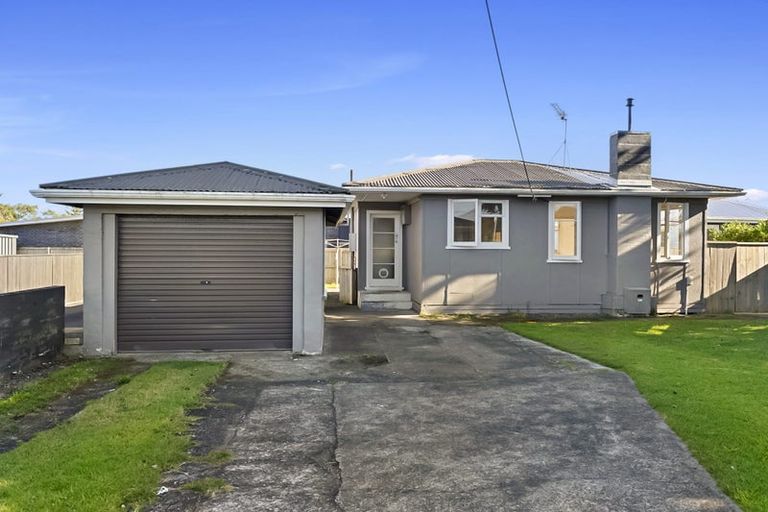 Photo of property in 38 Doralto Road, Frankleigh Park, New Plymouth, 4310