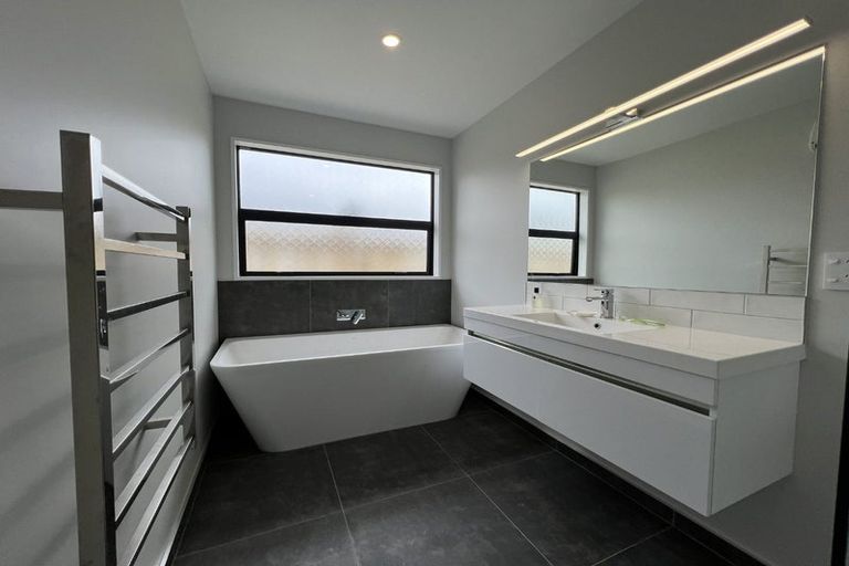 Photo of property in 14 Dallimore Drive, Belfast, Christchurch, 8051