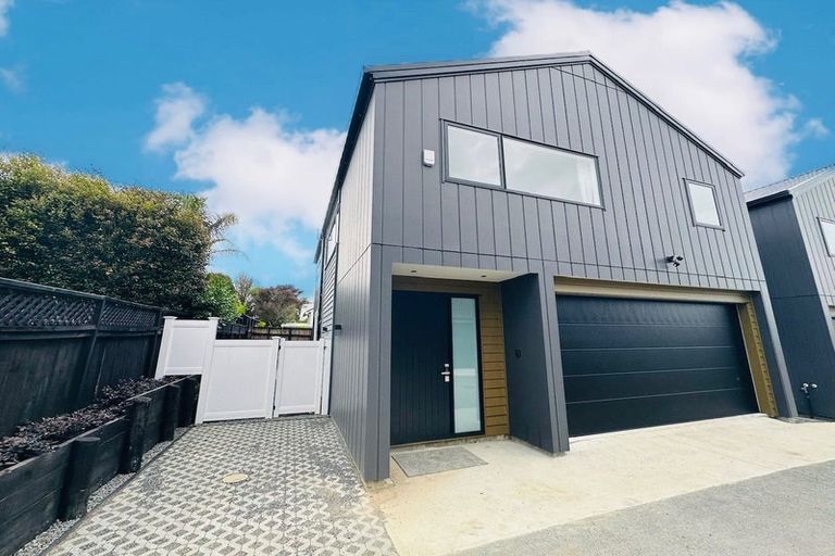 Photo of property in 8d Ringwood Street, Torbay, Auckland, 0630