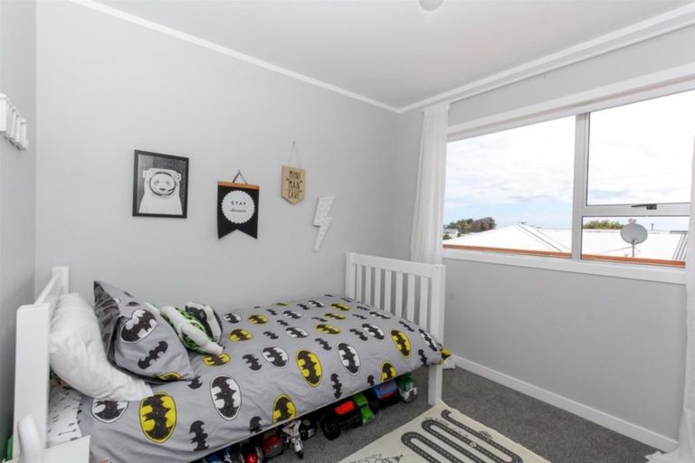 Photo of property in 185 Mangorei Road, Merrilands, New Plymouth, 4312