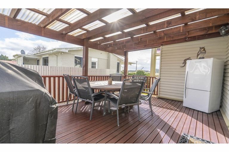 Photo of property in 70 Ferry Road, Edendale, 9825