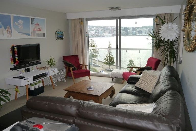 Photo of property in The Capital, 28/370 Oriental Parade, Oriental Bay, Wellington, 6011