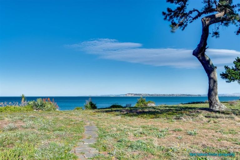 Photo of property in 58 Le Quesne Road, Bay View, Napier, 4104