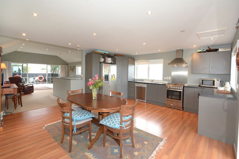 Photo of property in 1072 Brighton Road, Brighton, Dunedin, 9035