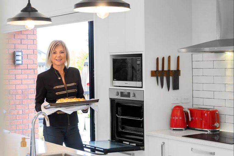 Photo of property in 17 Te Paea Crescent, Papamoa Beach, Papamoa, 3118