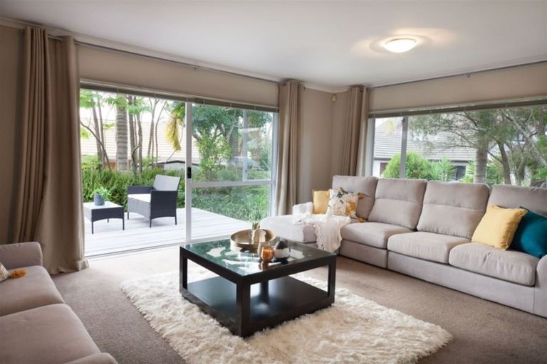 Photo of property in 18 Seacrest Drive, West Harbour, Auckland, 0618