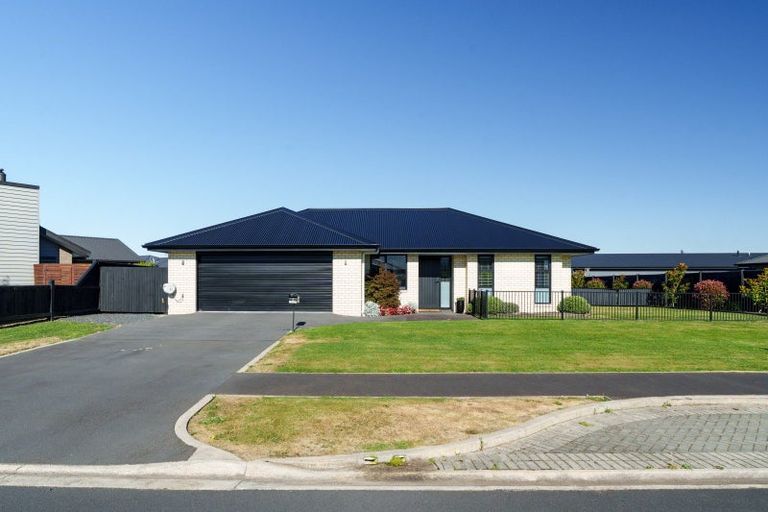 Photo of property in 3 Dundee Road, Mosgiel, 9024