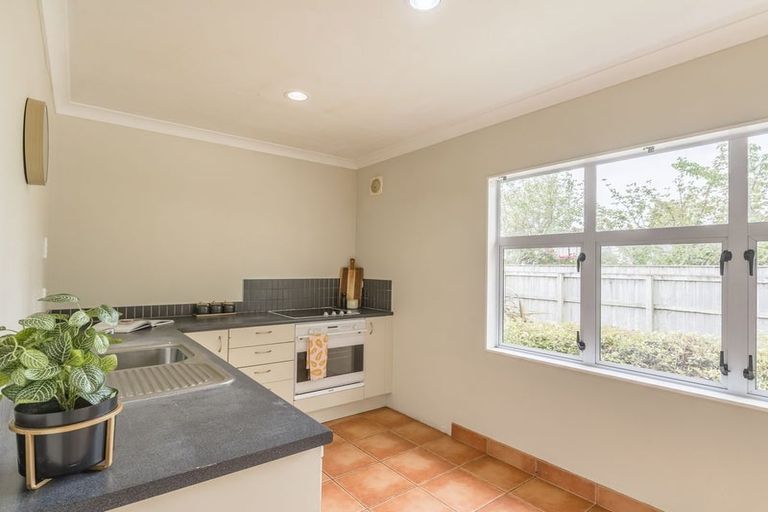Photo of property in 84 Amohia Street, Paraparaumu, 5032