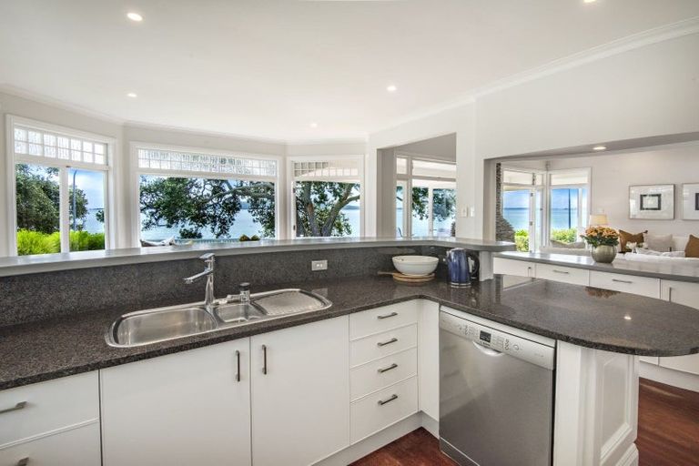 Photo of property in 52 Cheltenham Road, Devonport, Auckland, 0624