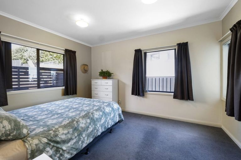 Photo of property in 3a Mission Street, Moturoa, New Plymouth, 4310