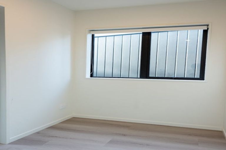 Photo of property in 5/236 Albany Highway, Schnapper Rock, Auckland, 0632