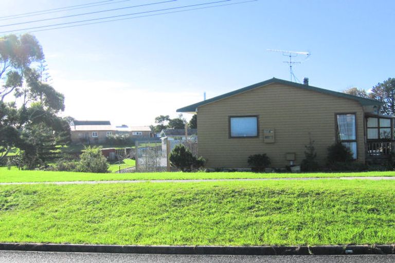 Photo of property in 2 Beachlands Road, Beachlands, Auckland, 2018