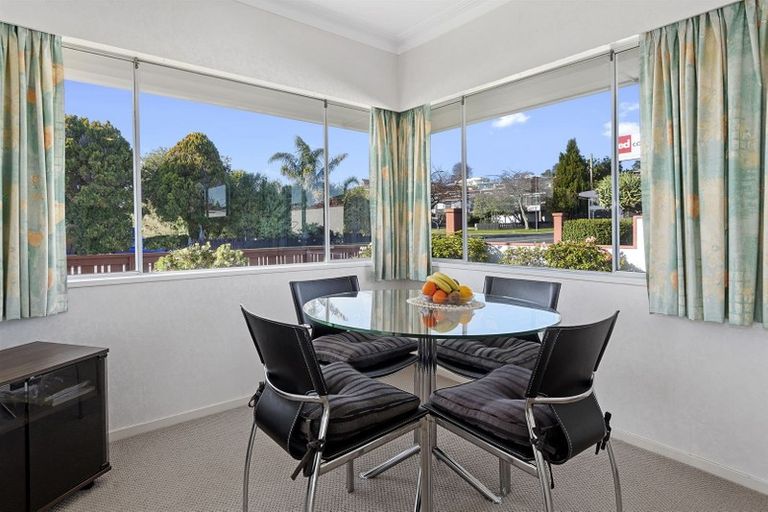 Photo of property in 2 Tupaea Place, Otumoetai, Tauranga, 3110