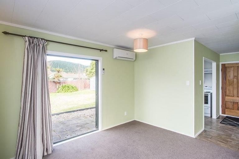 Photo of property in 166a Arawhata Road, Paraparaumu, 5032