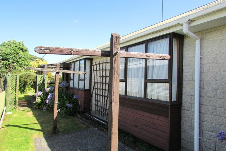 Photo of property in 2/19 Cowper Street, Greymouth, 7805