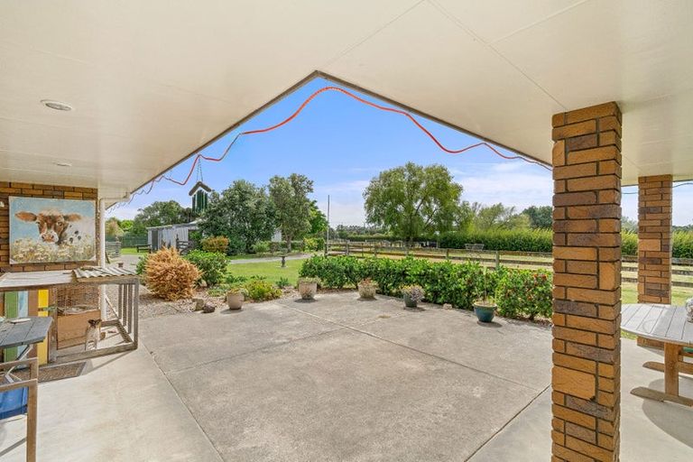 Photo of property in 77 Bruce Road, Levin, 5510