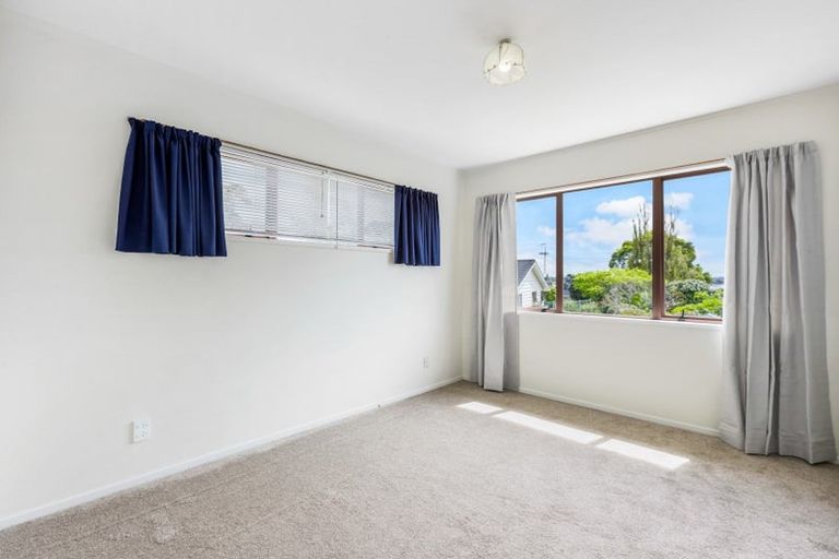 Photo of property in 2/26 Cromdale Avenue, Highland Park, Auckland, 2010