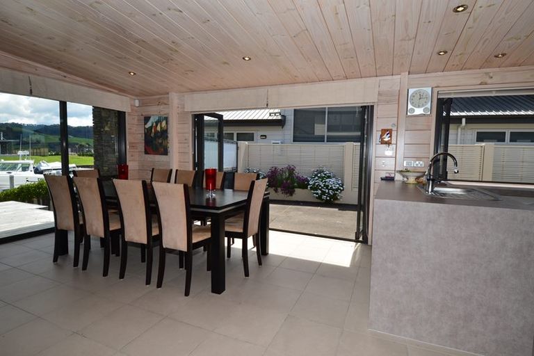 Photo of property in 115 Motu Hei, Pauanui, Hikuai, 3579