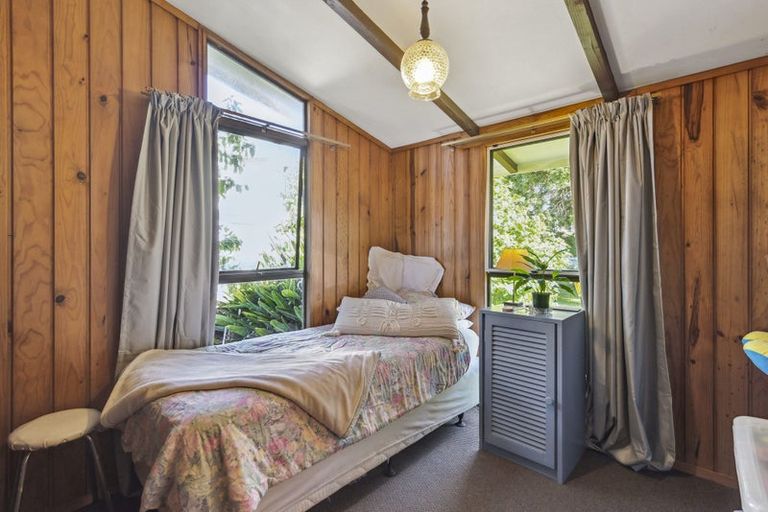 Photo of property in 24 Freyberg Crescent, Waikanae Beach, Waikanae, 5036