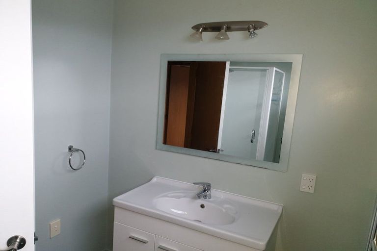 Photo of property in 31a Greenstone Place, Fernhill, Queenstown, 9300