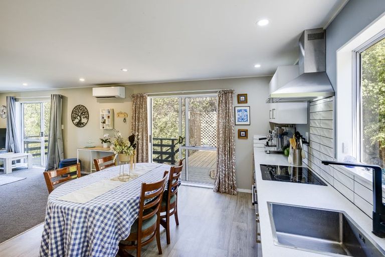 Photo of property in 2 Toop Street, Havelock North, 4130