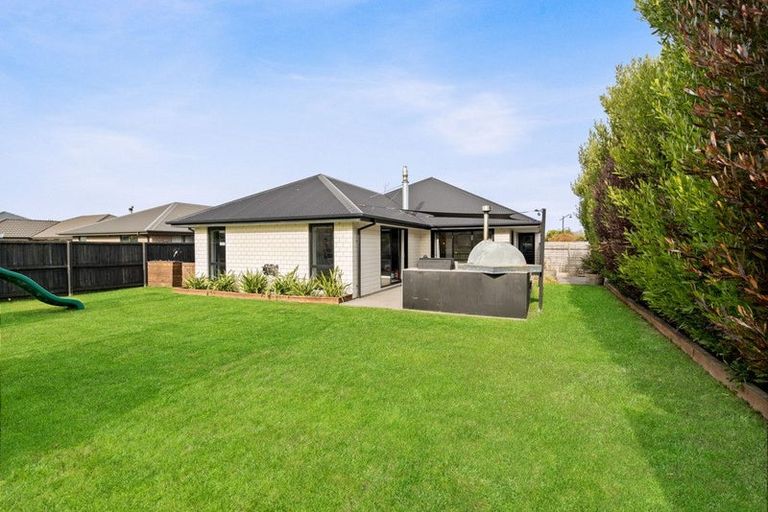 Photo of property in 17 Seymour Drive, Rolleston, 7614
