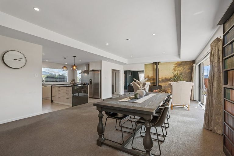 Photo of property in 5 Carradale Avenue, Broomfield, Christchurch, 8042