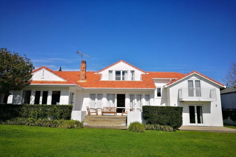 Photo of property in 16a Clifton Road, Hauraki, Auckland, 0622