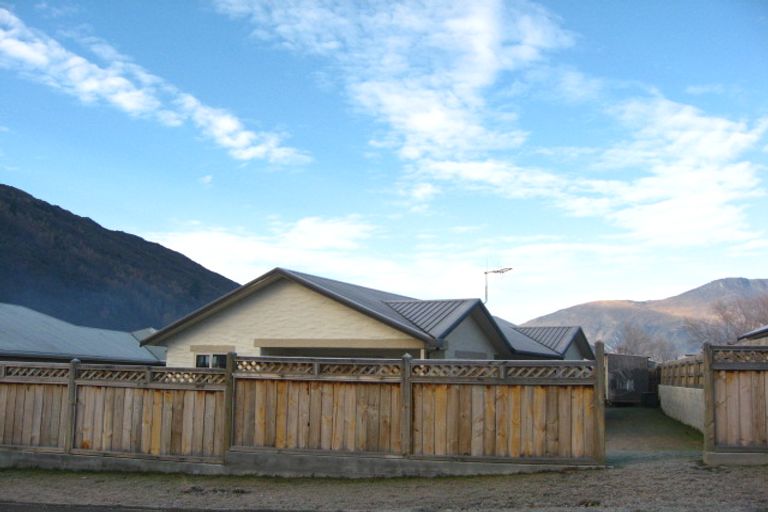 Photo of property in 8 Alexander Place, Arrowtown, 9302