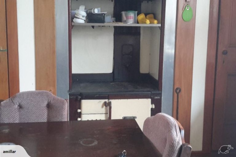 Photo of property in 174 Marine Parade, Bluff, 9814