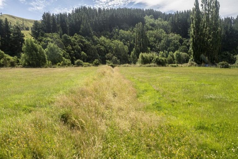 Photo of property in 1182 Opaki Kaiparoro Road, Mauriceville, Masterton, 5882