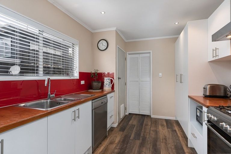 Photo of property in 32 Colville Street, Masterton, 5810