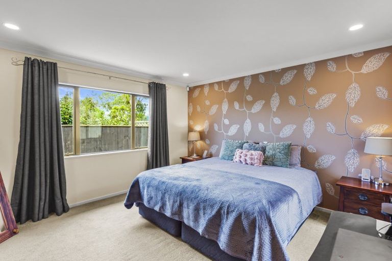 Photo of property in 28 Cottonwood Close, Paraparaumu Beach, Paraparaumu, 5032