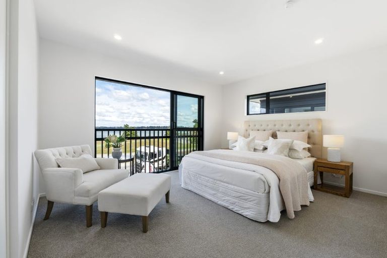 Photo of property in 121 Waituarua Drive, Takanini, Auckland, 2112